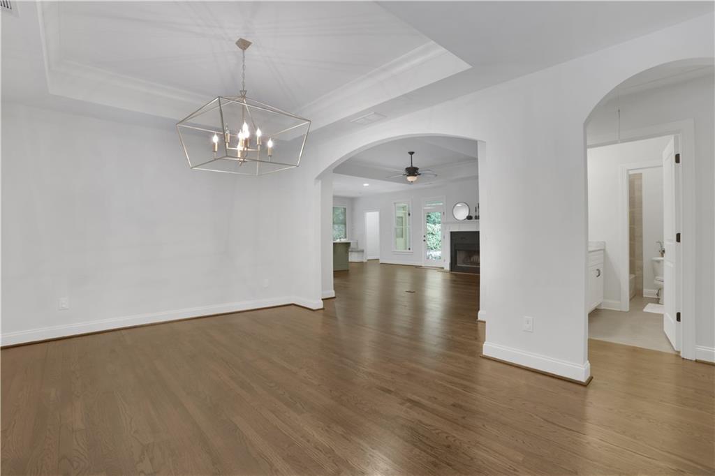 3252 Lavista Road Property Photo 8