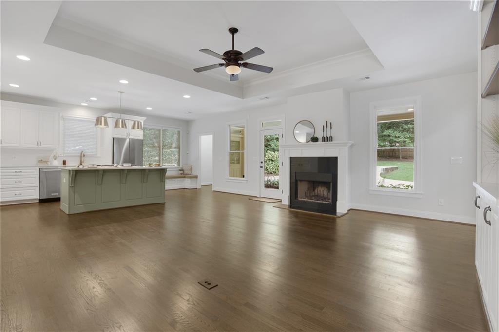 3252 Lavista Road Property Photo 14