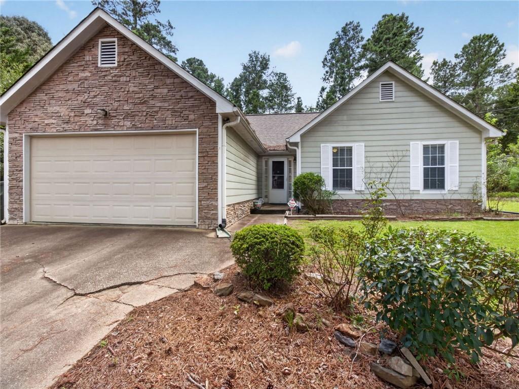 109 Collins Way Property Photo 1