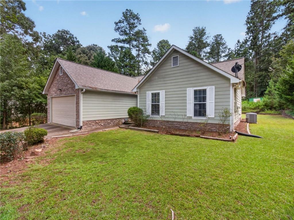 109 Collins Way Property Photo 33