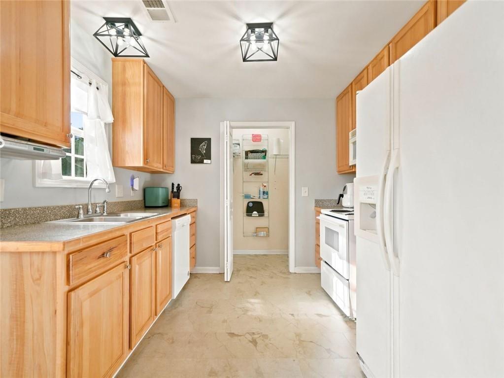 128 Brookstone Drive Sw Property Photo 7