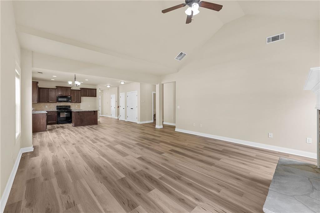 800 Ansbeth Way Property Photo 21
