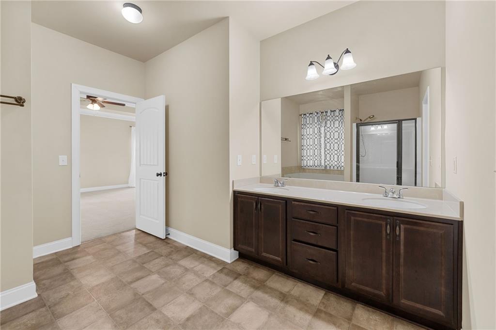 800 Ansbeth Way Property Photo 30