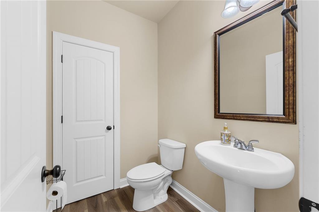 800 Ansbeth Way Property Photo 33