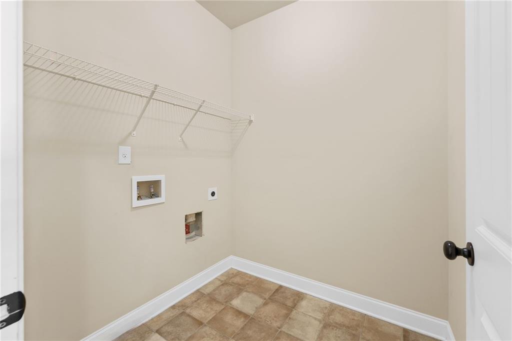800 Ansbeth Way Property Photo 34