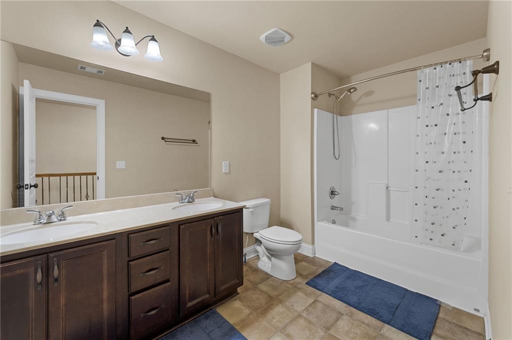 800 Ansbeth Way Property Photo 43