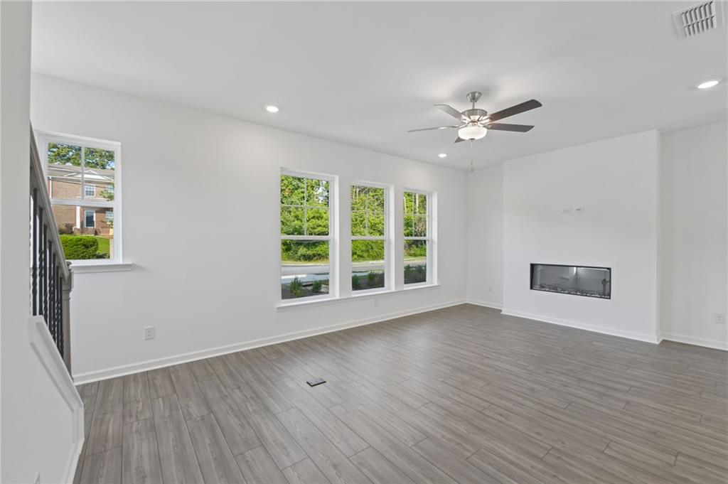 96 Epperly Way Property Photo 3