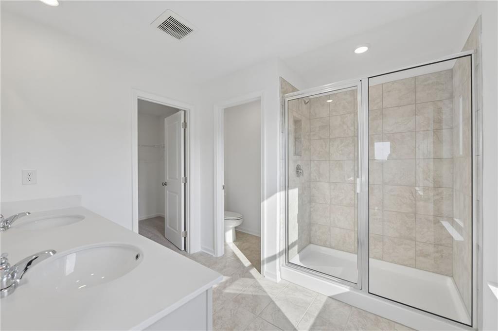 96 Epperly Way Property Photo 4