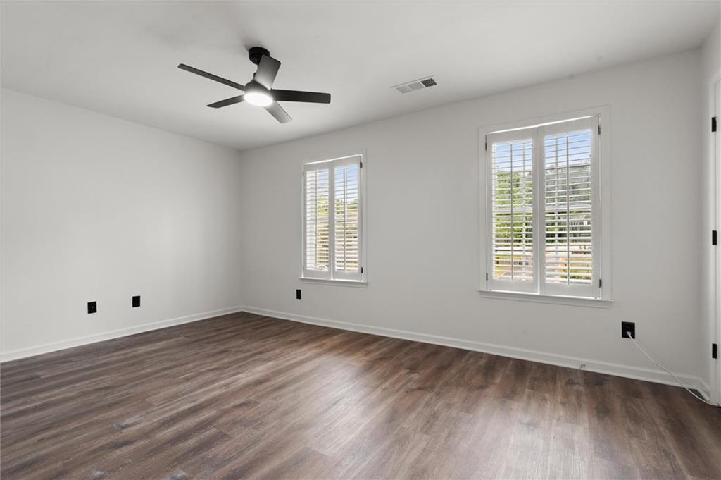 3737 Berkeley Crossing Property Photo 15