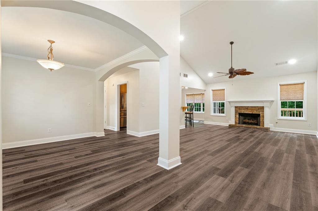 6920 Autumn Hills Drive Property Photo 3