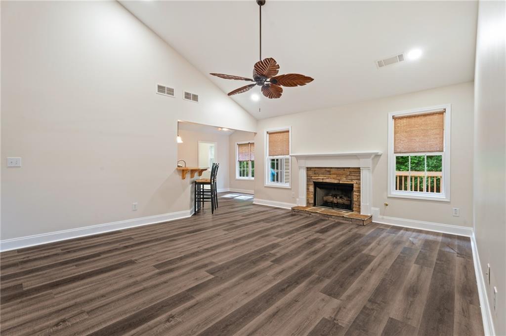 6920 Autumn Hills Drive Property Photo 5