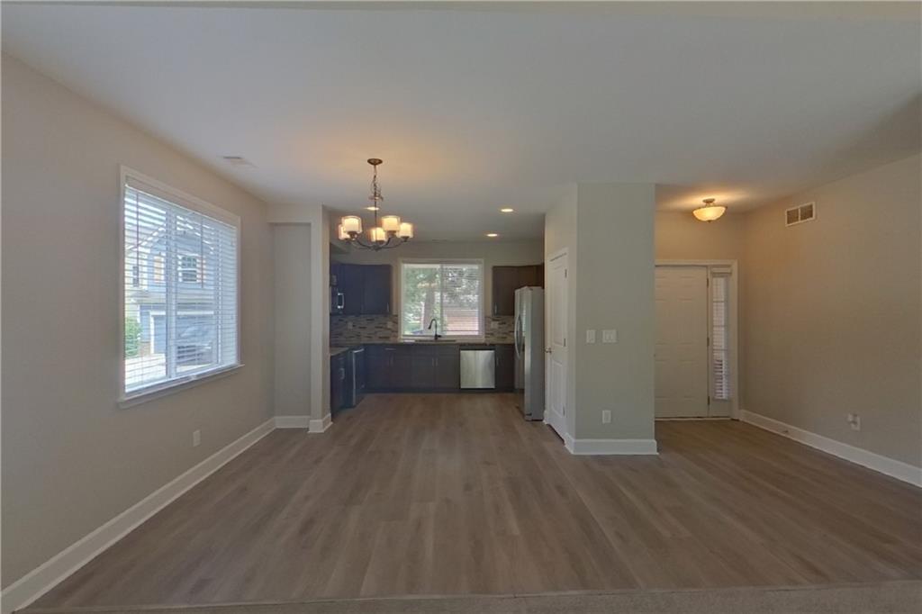 7811305 Property Photo 3