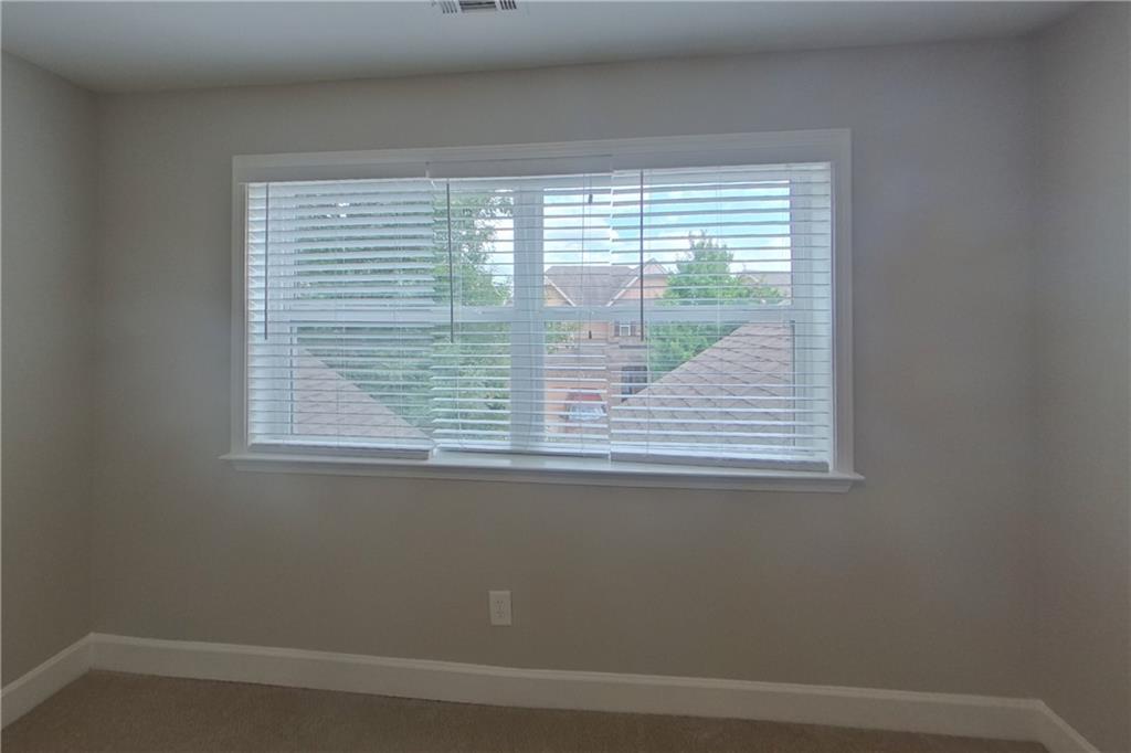 7811305 Property Photo 11