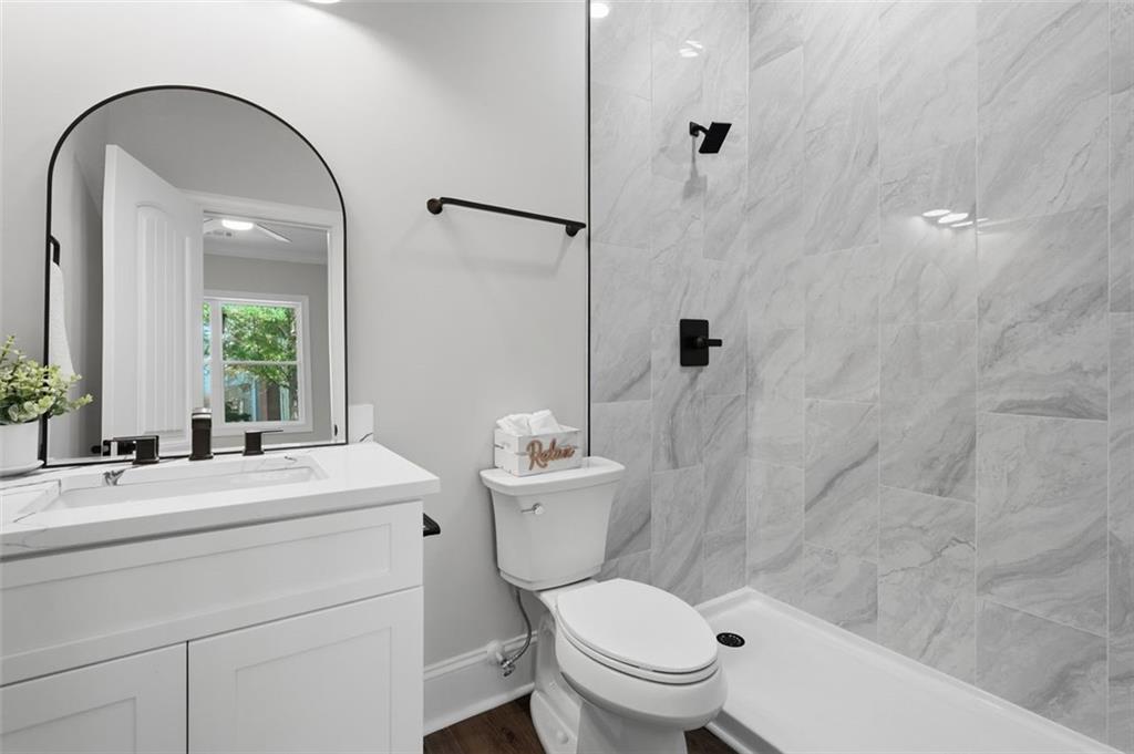 2107 E Haven Drive Ne Property Photo 23