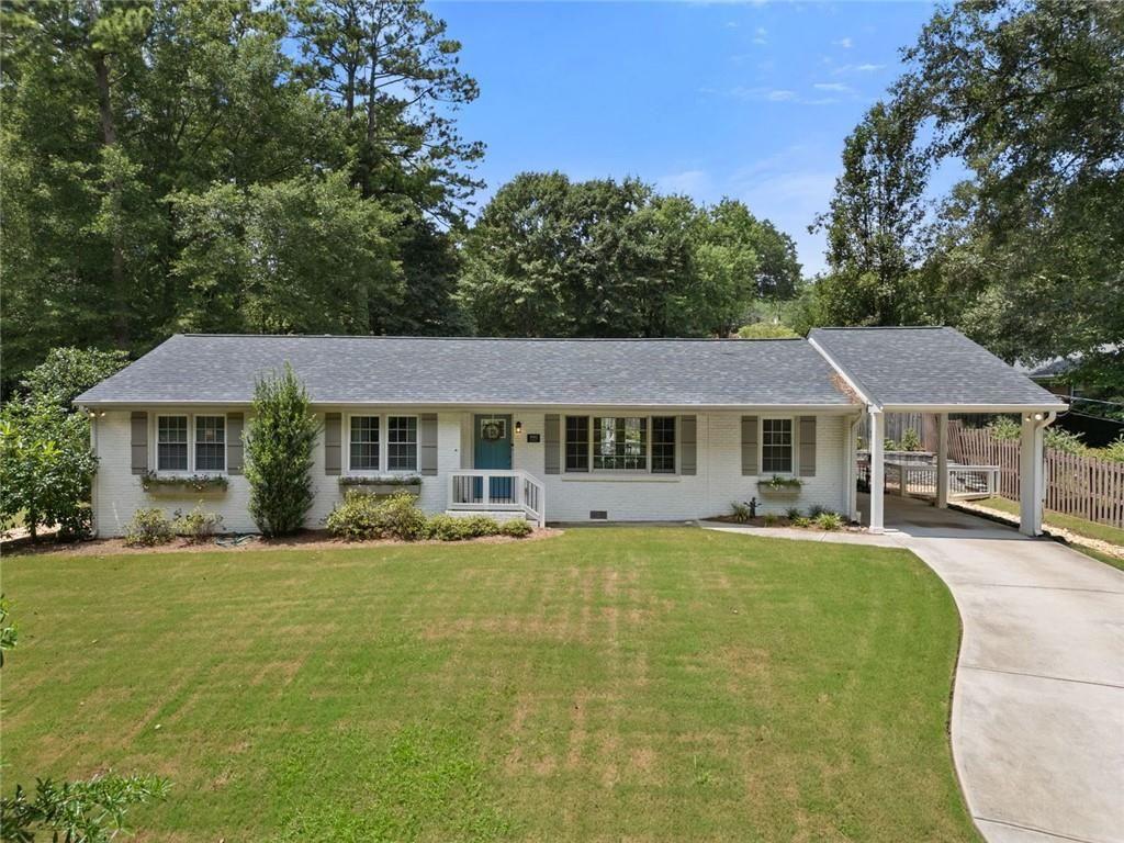 3662 Twin Oaks Drive SE Property Photo 1