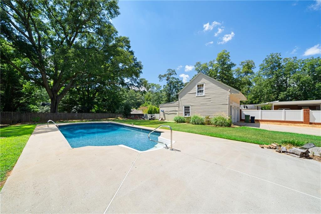 711 Maple Drive Property Photo 37