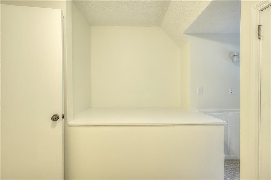 66 Lockring Drive Property Photo 17