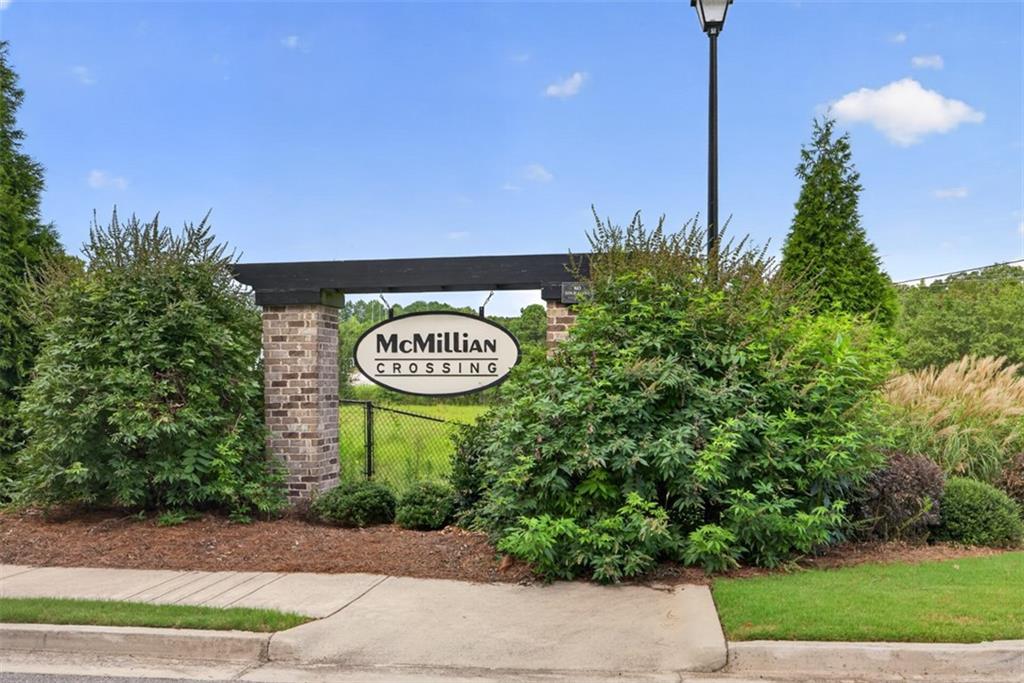 305 Mcmillian Court Property Photo 6