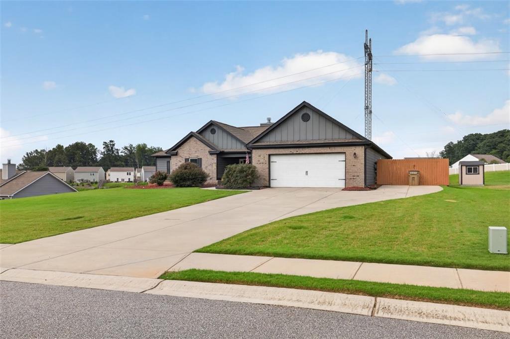 305 Mcmillian Court Property Photo 52
