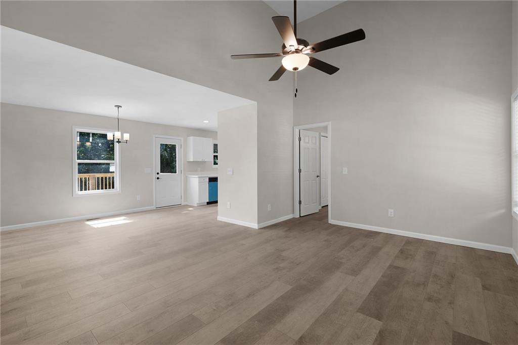 135 Holly Creek Drive Property Photo 3