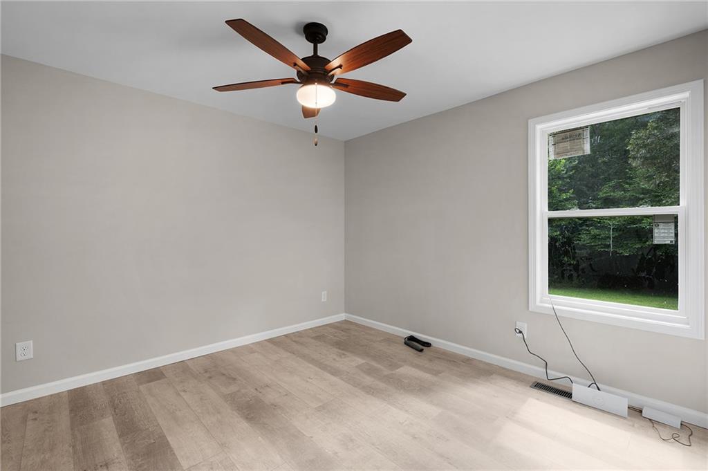 135 Holly Creek Drive Property Photo 12