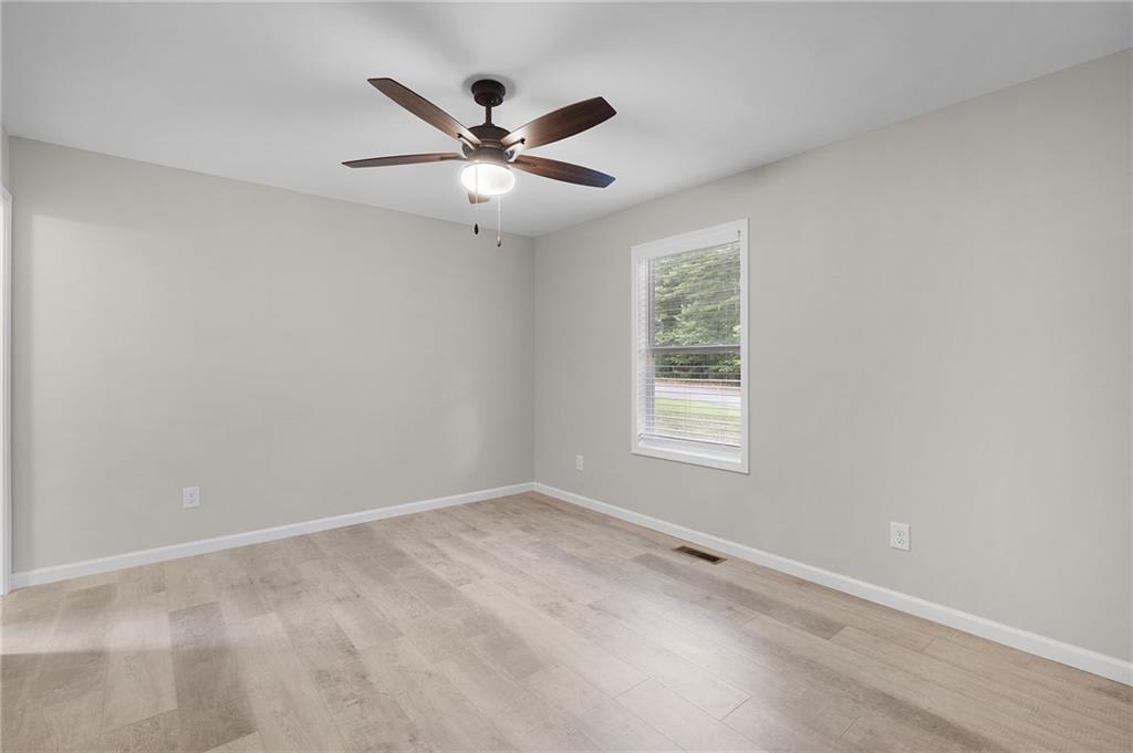 135 Holly Creek Drive Property Photo 13