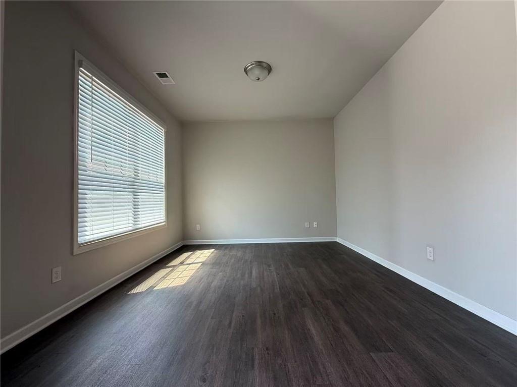 173 Wayside Terrace Property Photo 4