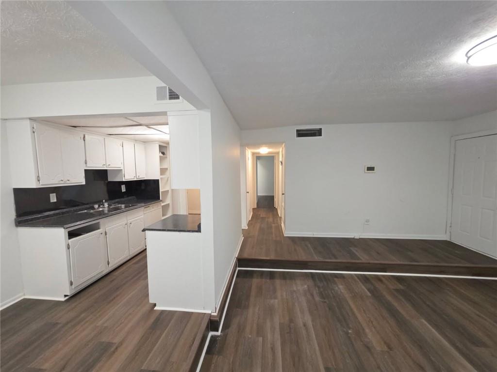 3183 Nectarine Circle Property Photo 5