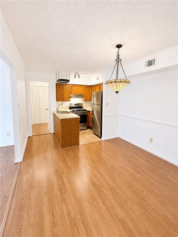 1977 Brian Way Property Photo 6