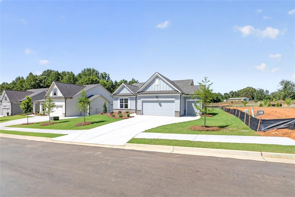 2019 Oconee Bluff Drive Property Photo 2