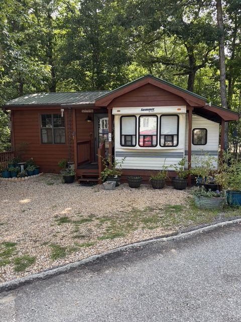 50 Rocky Lane Property Photo 3