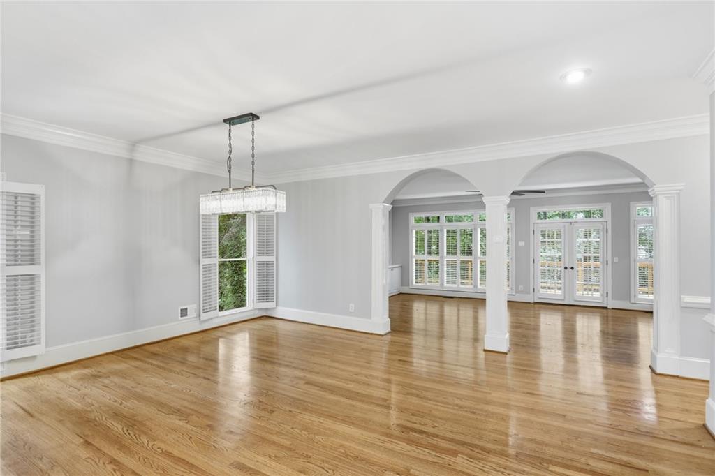 4563 Fountain Drive Property Photo 4