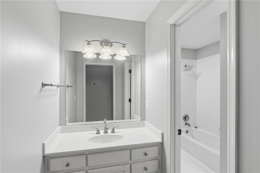 4563 Fountain Drive Property Photo 17