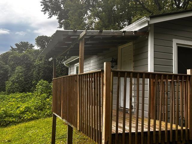 2742 Camp Road Property Photo 3