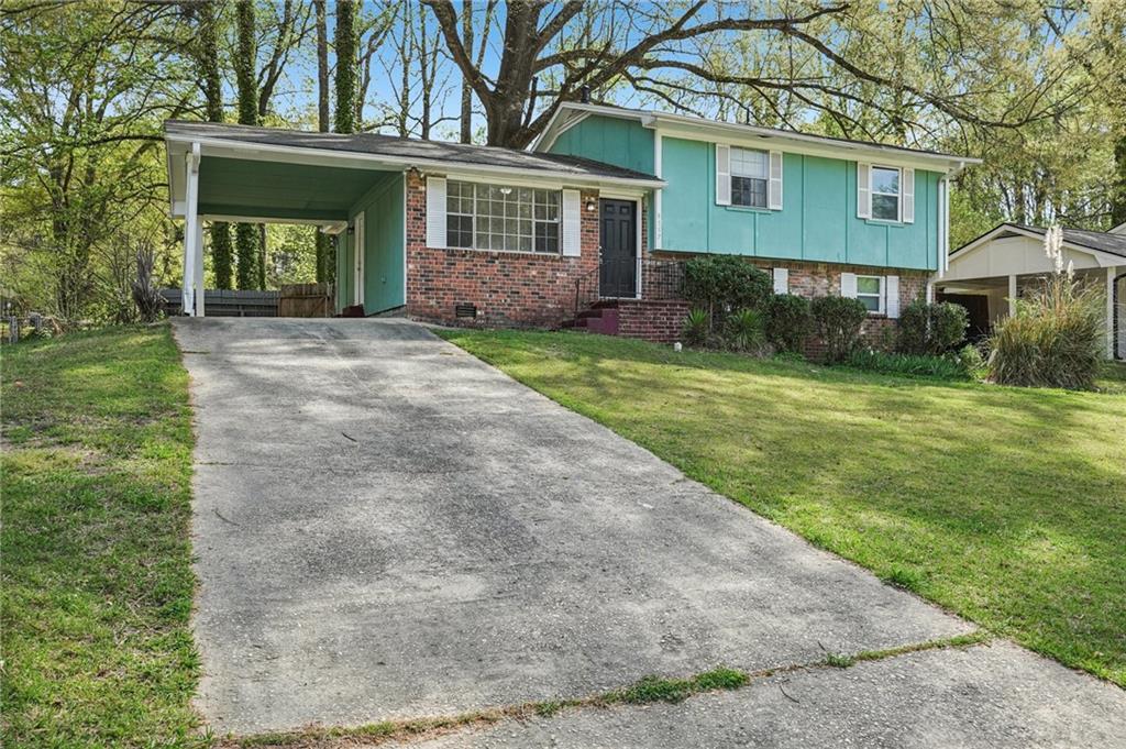 9157 Homewood Drive Property Photo 1