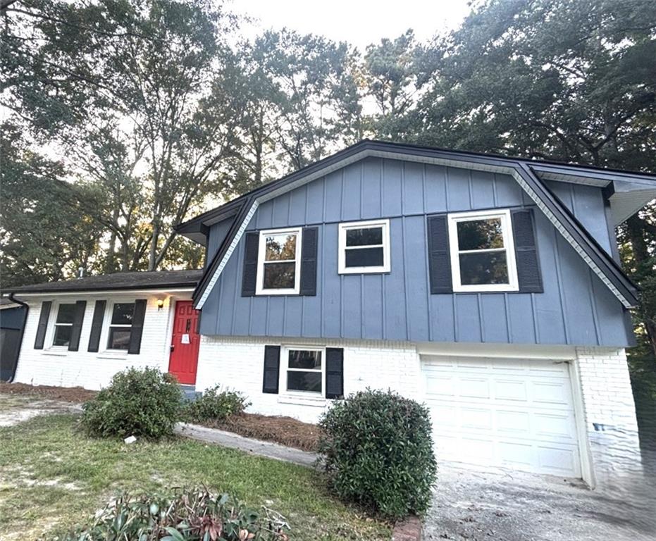 220 Hurst Point Property Photo 2