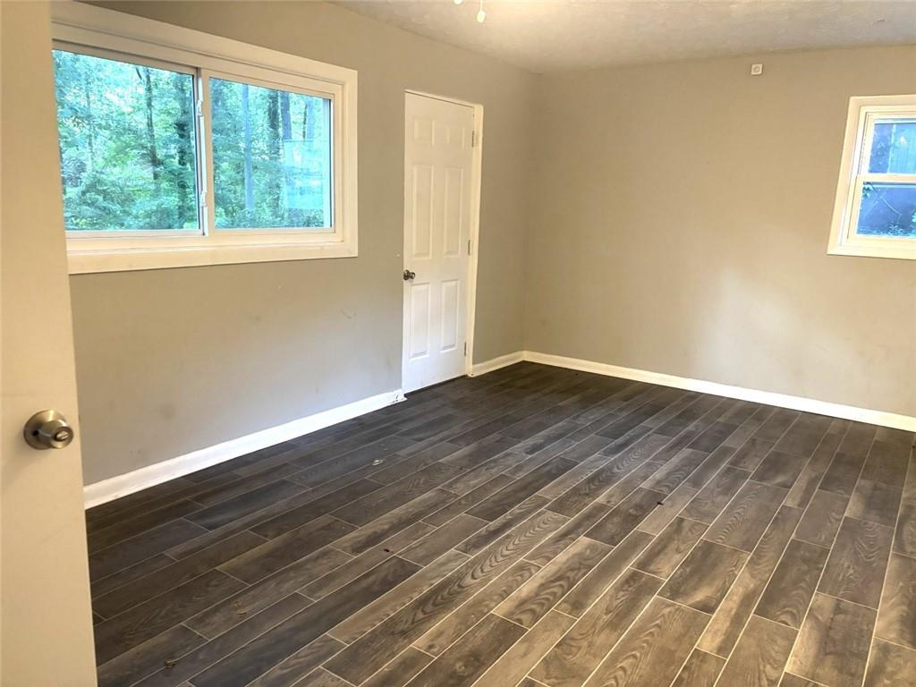 220 Hurst Point Property Photo 16