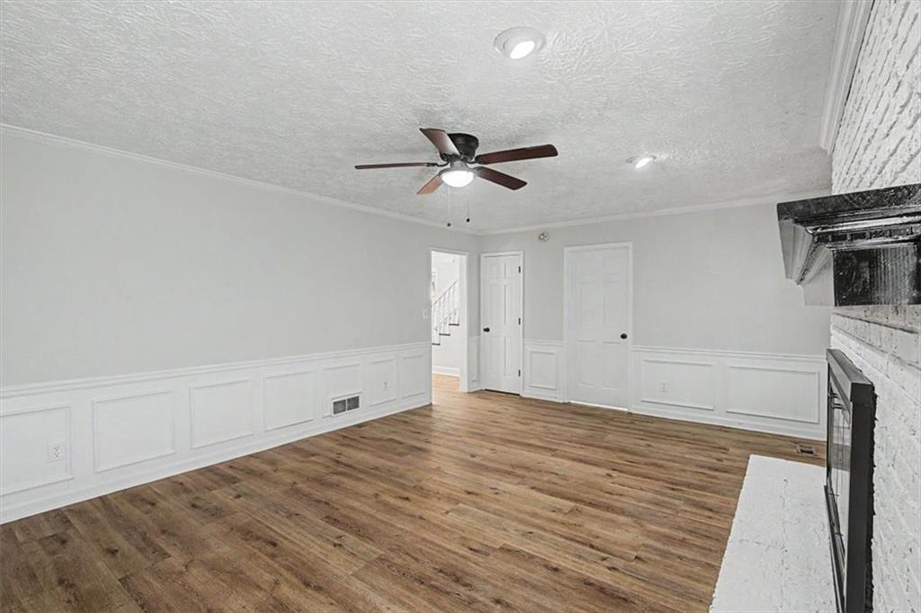 3947 Camrose Place Property Photo 16