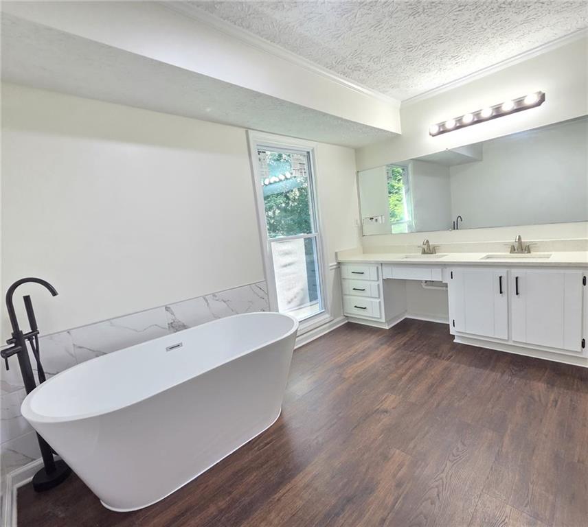 3947 Camrose Place Property Photo 32