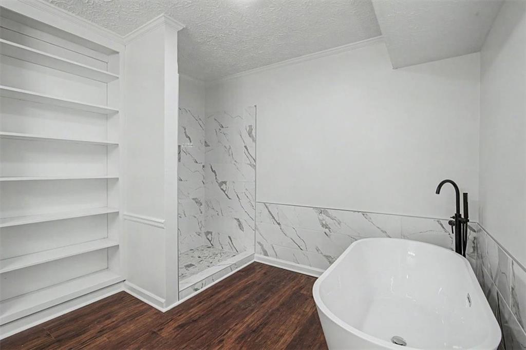 3947 Camrose Place Property Photo 34