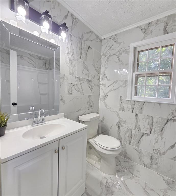 3947 Camrose Place Property Photo 39