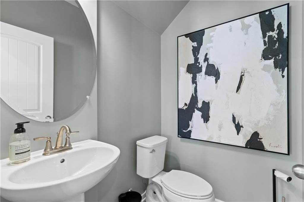 231 Sanctuary Drive Property Photo 15