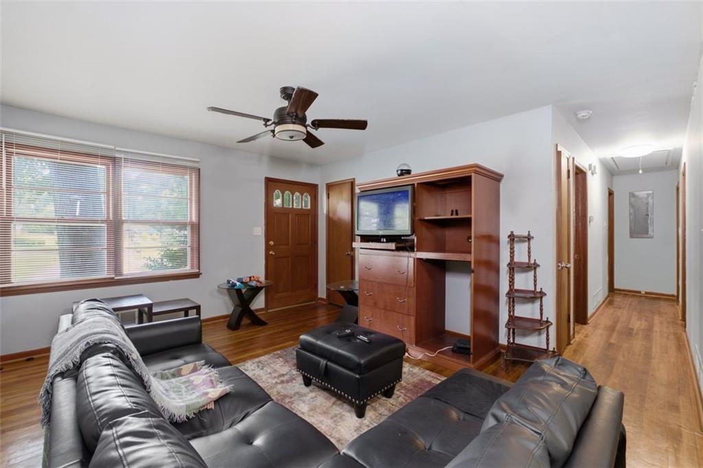 4642 Bartlett Road Property Photo 6