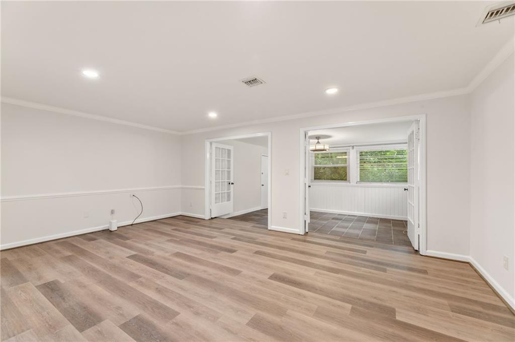 167 Maribeau Square Nw Property Photo 3