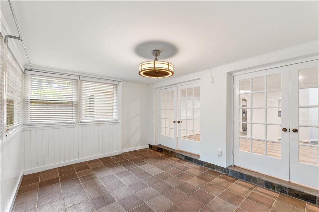 167 Maribeau Square Nw Property Photo 6
