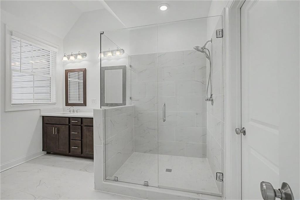 5111 Riden Way Property Photo 6