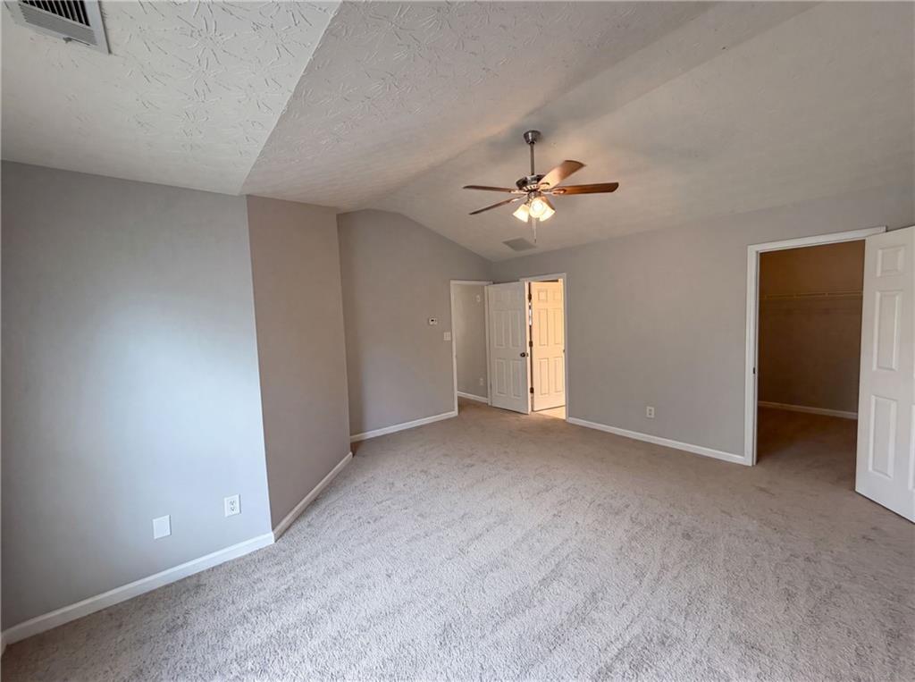 4636 Pine Acre Circle Property Photo 4