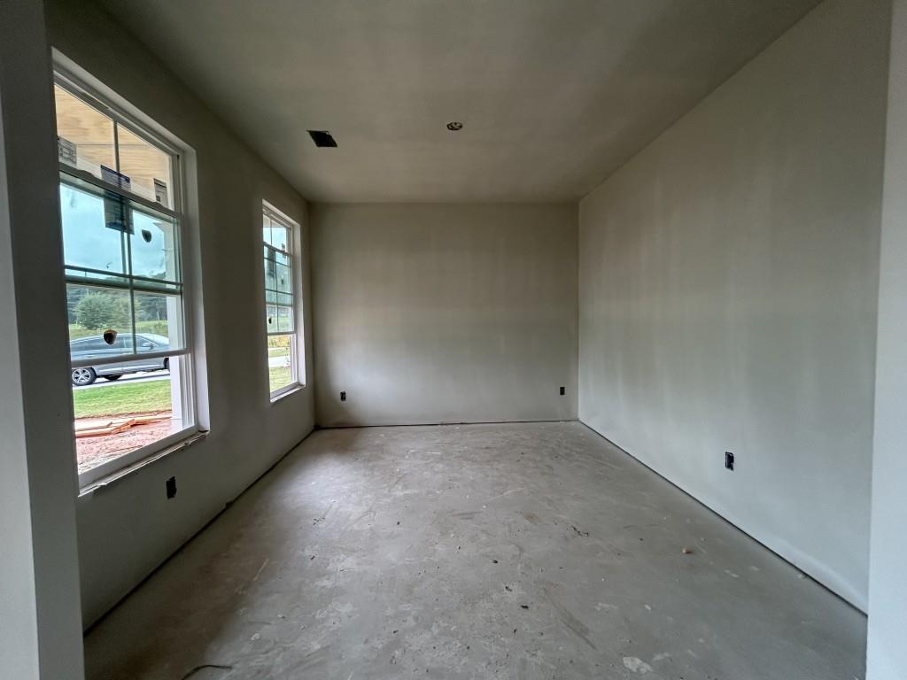 210 Ruby Robin Road Property Photo 2