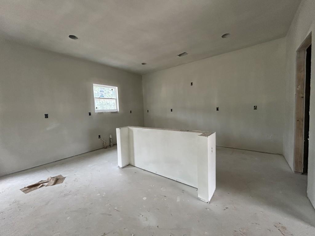 210 Ruby Robin Road Property Photo 4