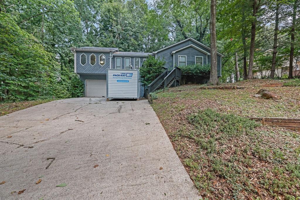 2721 Pine Cone Lane Property Photo 1